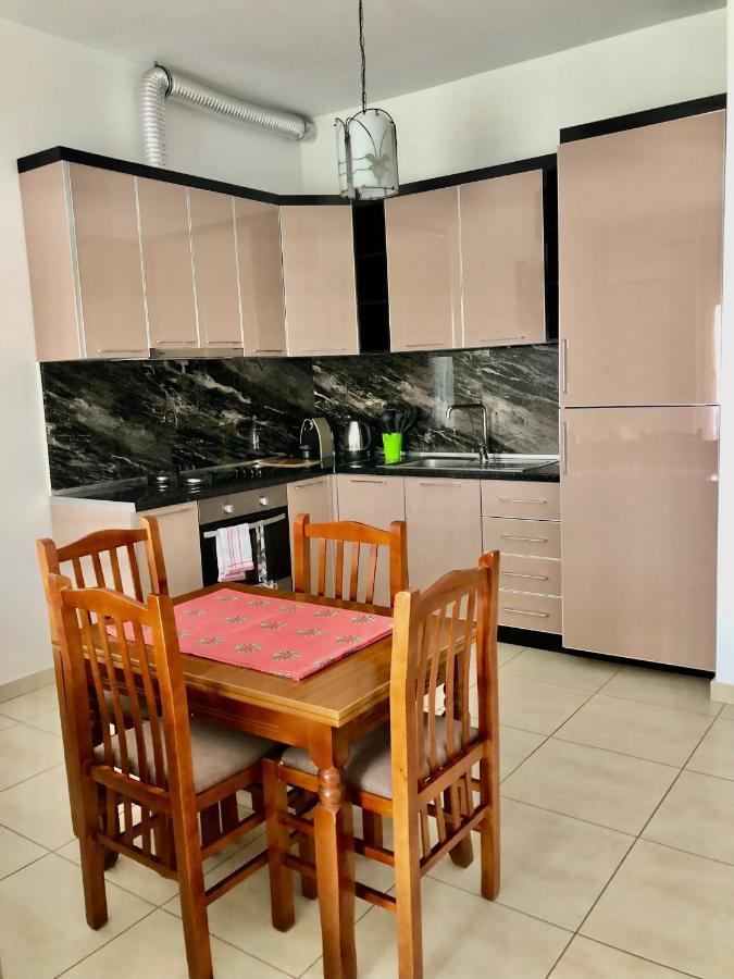 Appartamento Con Vista Mare Влёра Экстерьер фото
